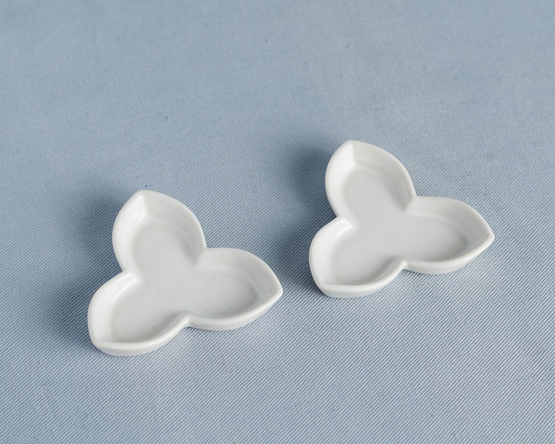 JICON Chopstick Rest OMODAKA - Tri Leaf