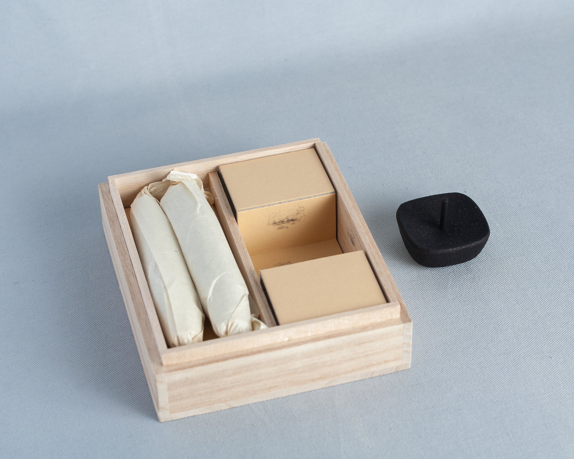 Takazawa Candle Set of TOHAKU  with 1 Candle Stand KOMA