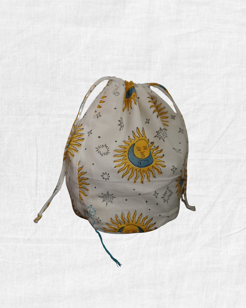 SAUM Bucket Bag