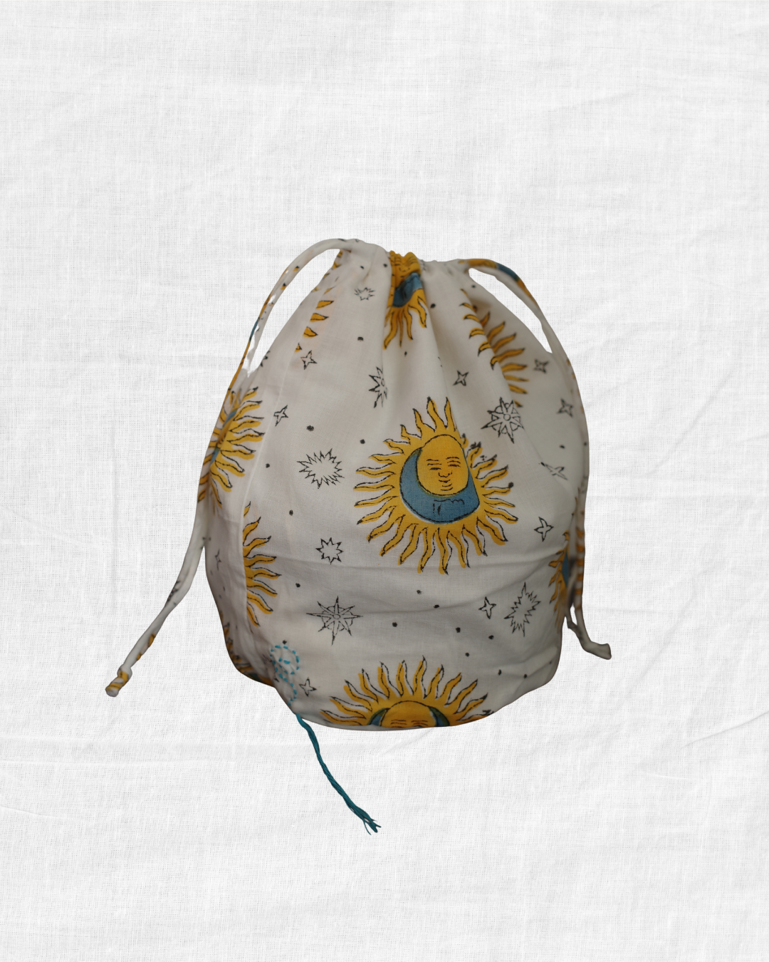 SAUM Bucket Bag